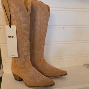 Myra Bag Beige Embroidered Heeled Boots